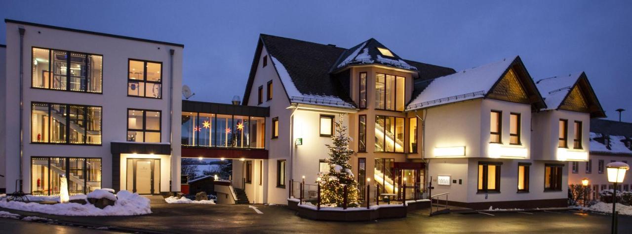 Haus Hubertus Hotel Winterspelt Luaran gambar