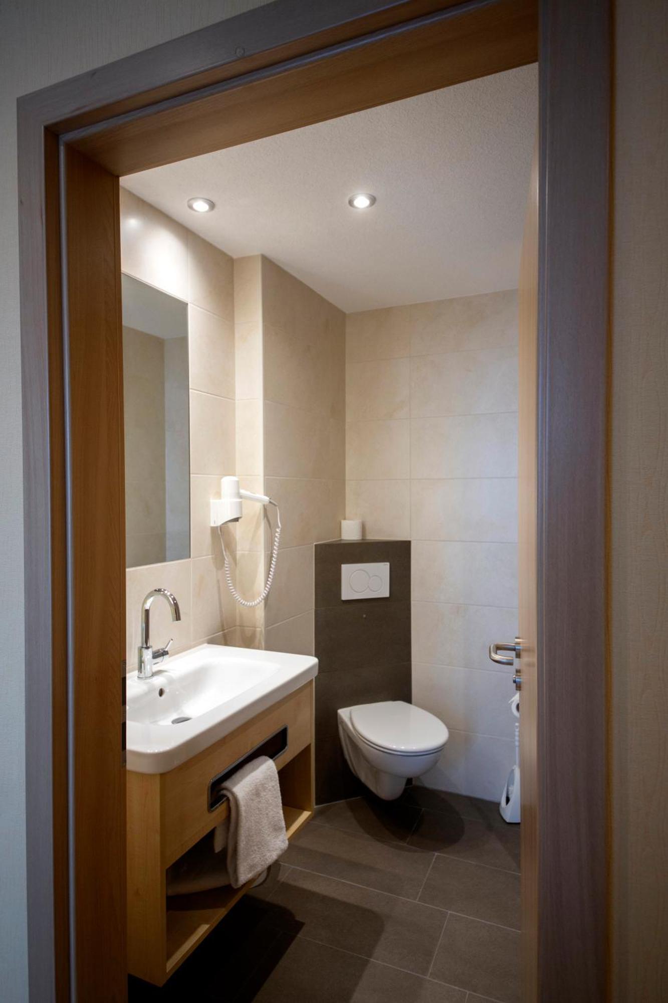 Haus Hubertus Hotel Winterspelt Luaran gambar