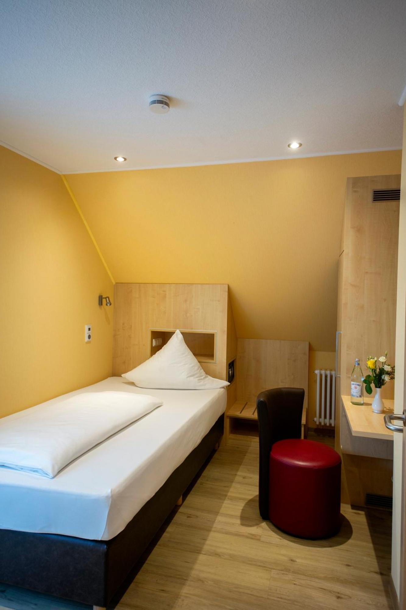 Haus Hubertus Hotel Winterspelt Luaran gambar