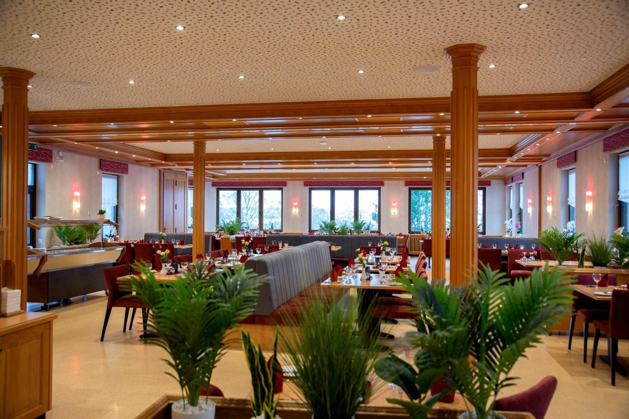 Haus Hubertus Hotel Winterspelt Luaran gambar