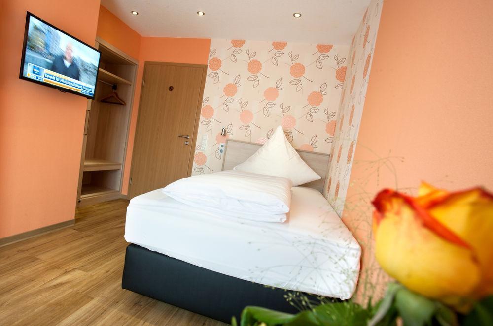 Haus Hubertus Hotel Winterspelt Luaran gambar