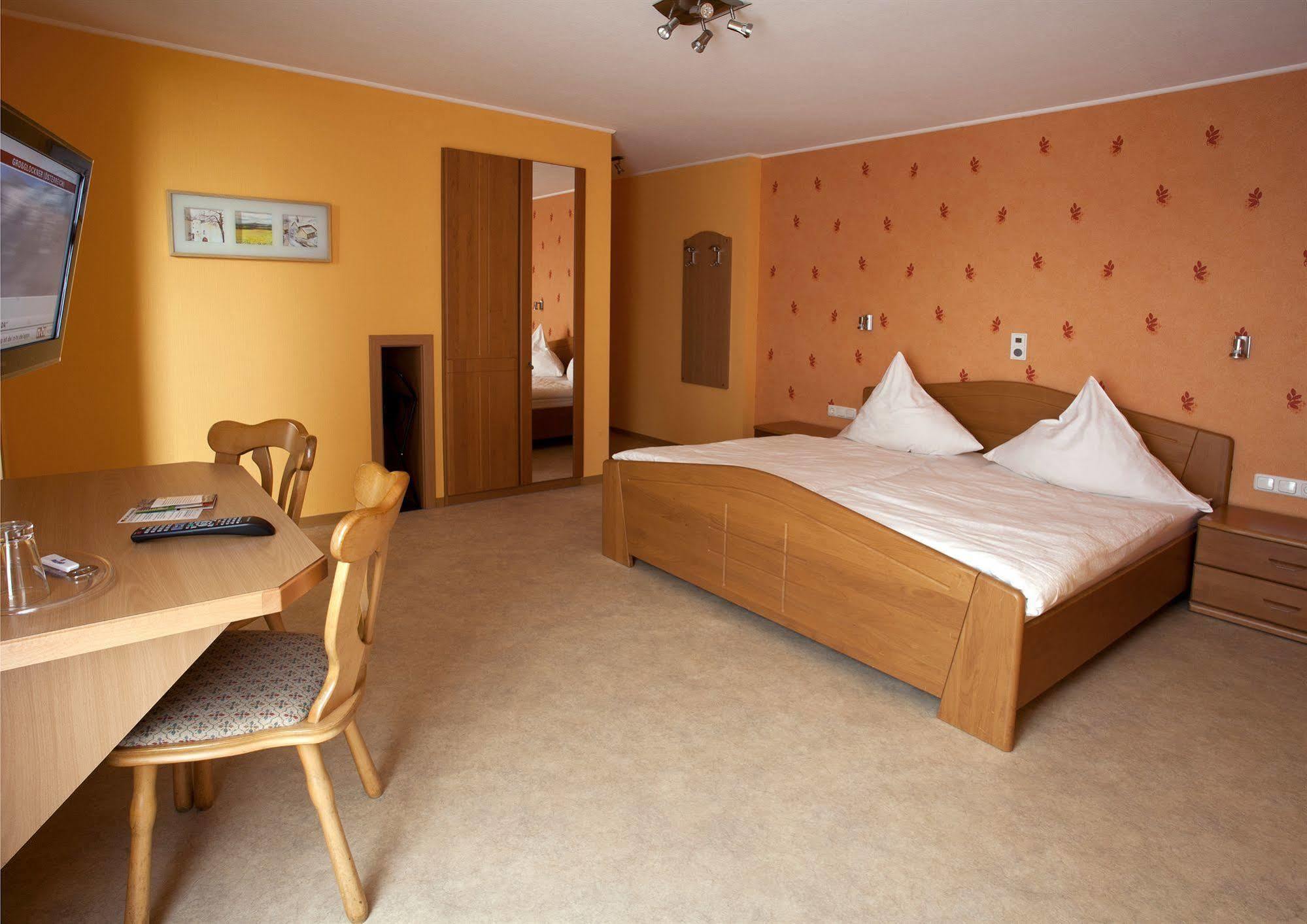 Haus Hubertus Hotel Winterspelt Luaran gambar