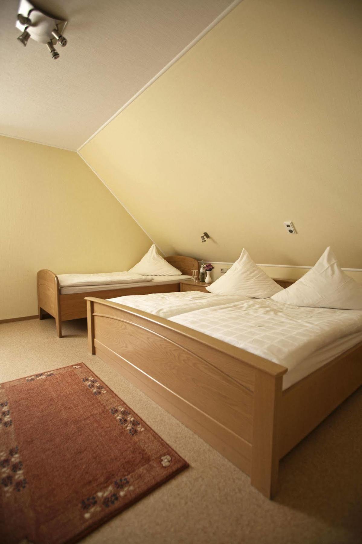 Haus Hubertus Hotel Winterspelt Luaran gambar