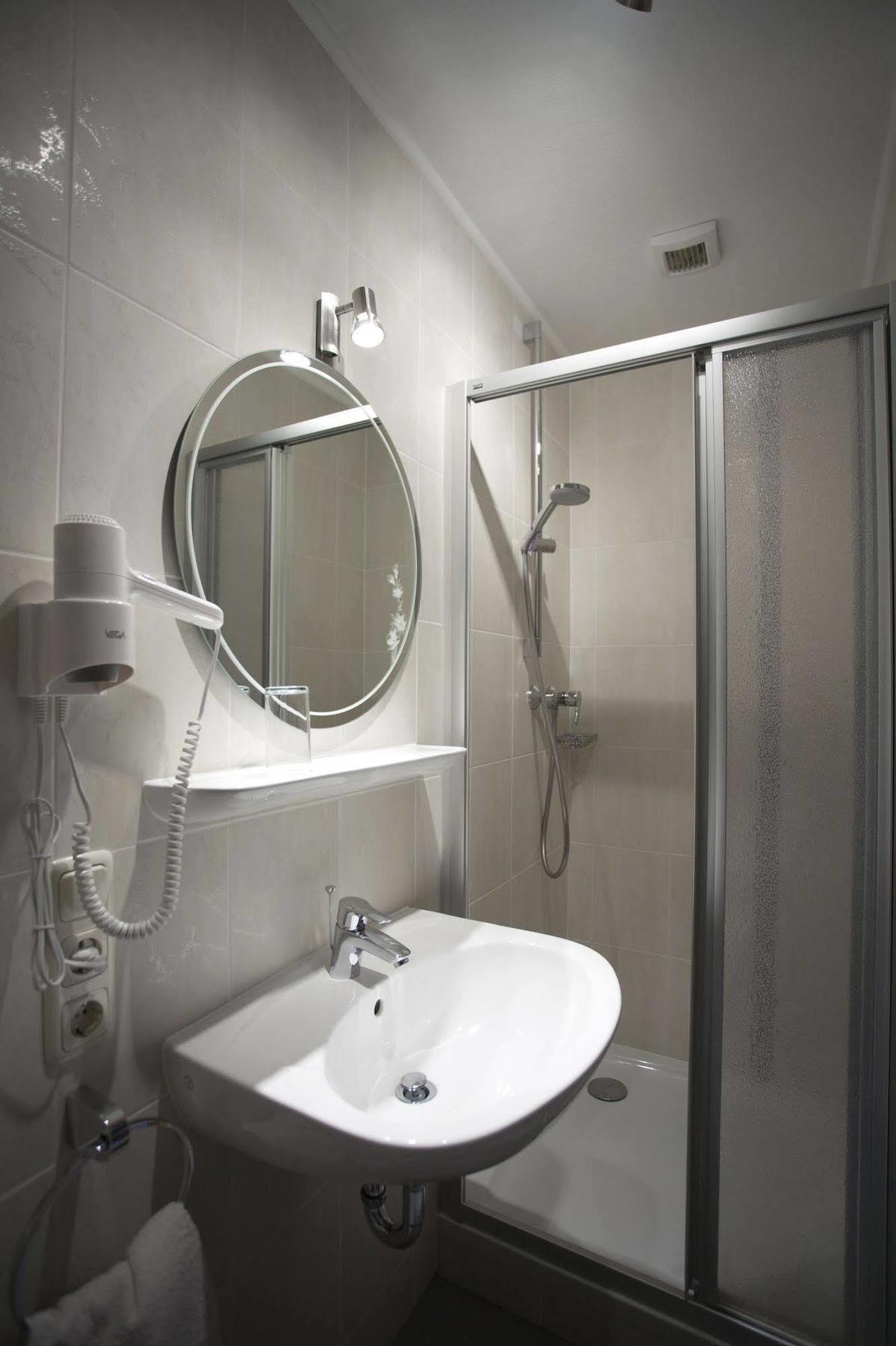 Haus Hubertus Hotel Winterspelt Luaran gambar