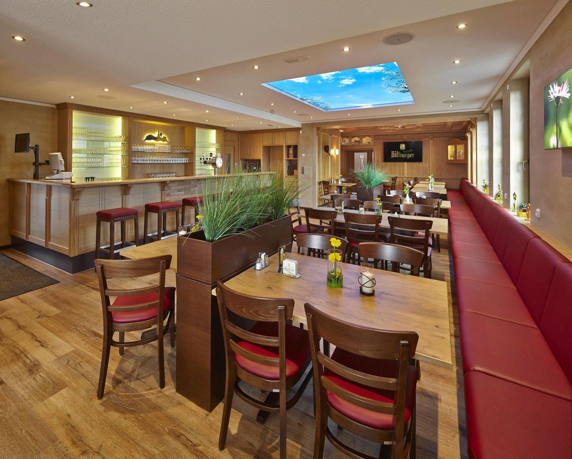 Haus Hubertus Hotel Winterspelt Luaran gambar